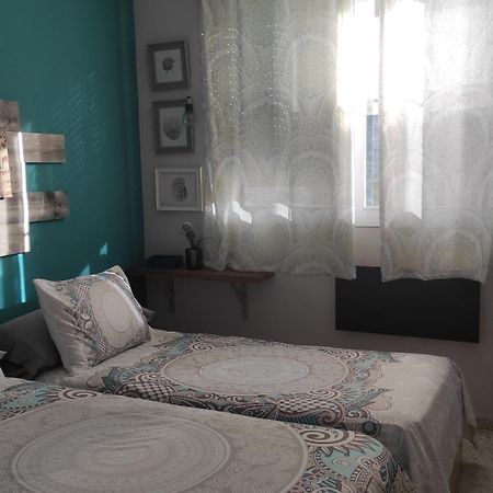 Habitacion Doble Con Aseo Compartido Coria del Río Exterior foto